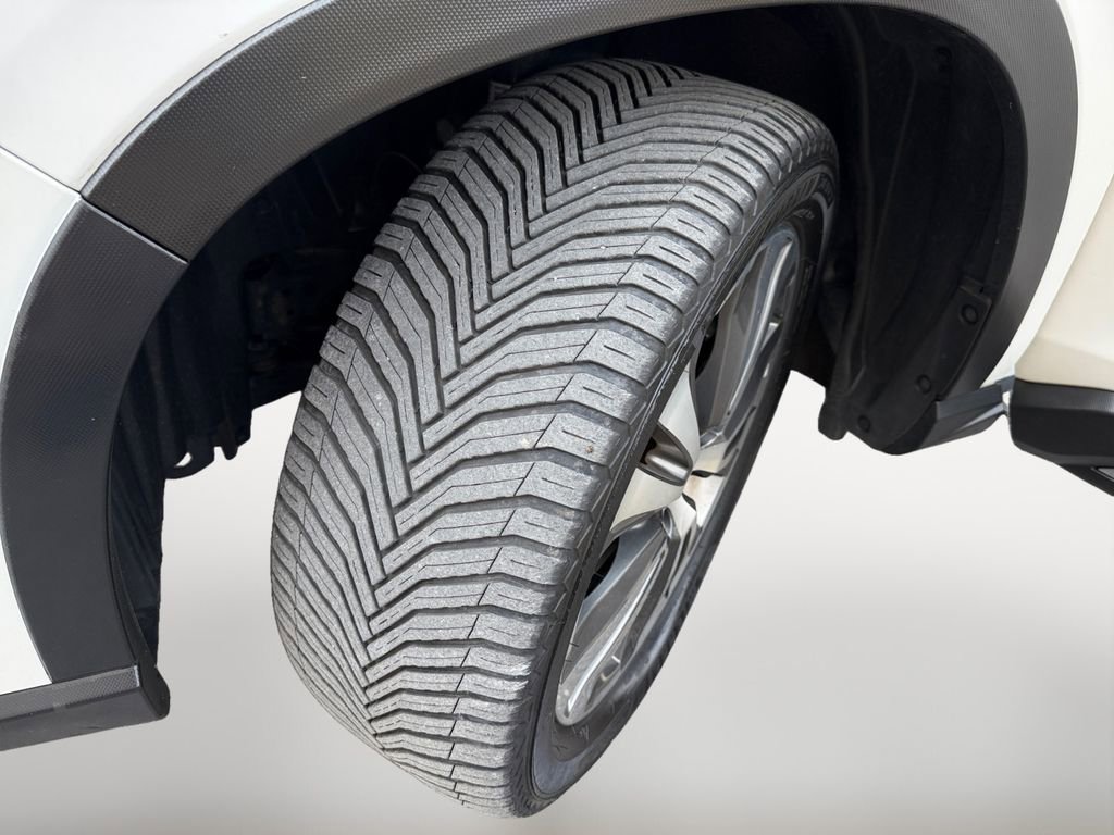 Used 2019 Subaru Ascent Limited w/ Popular Package #3 image 10