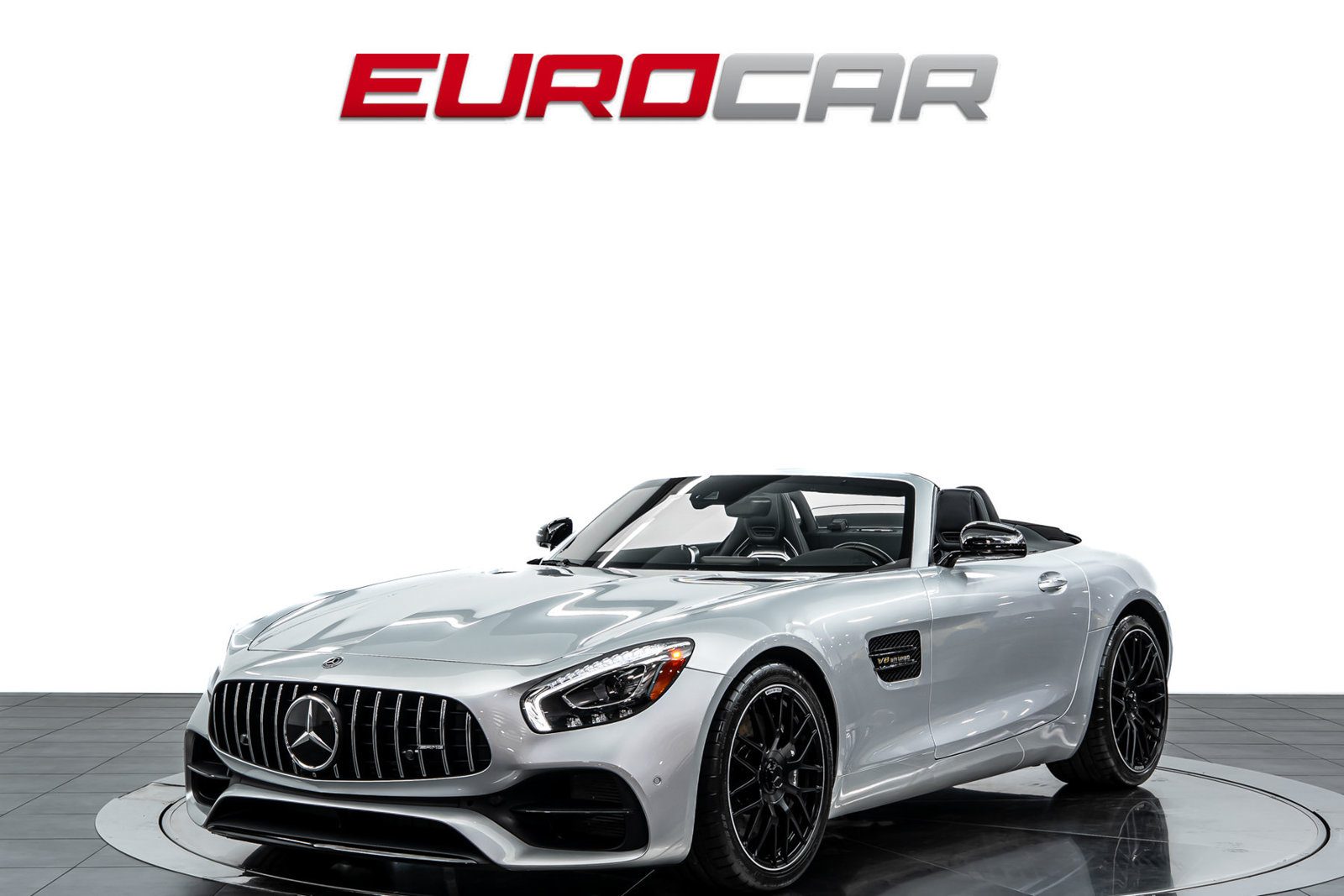 Used 2019 Mercedes-Benz AMG GT Roadster image 1