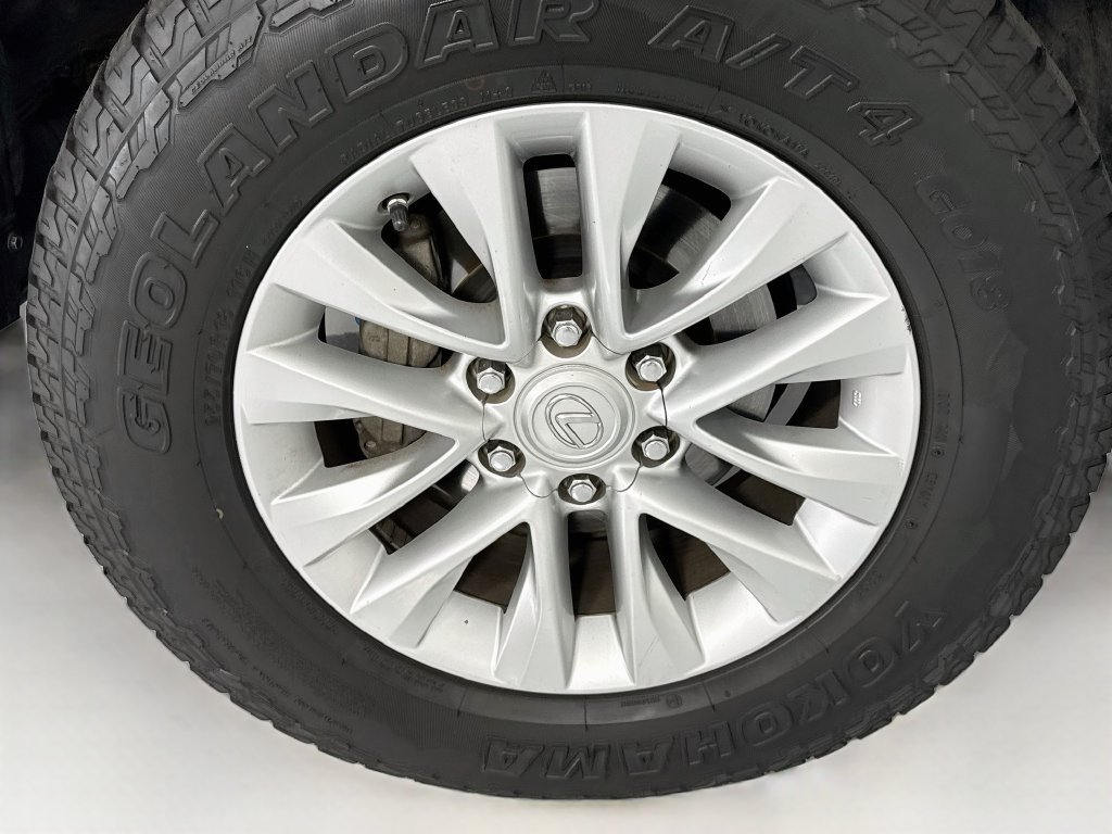 Used 2019 Lexus GX 460 Premium AWD/4WD image 33