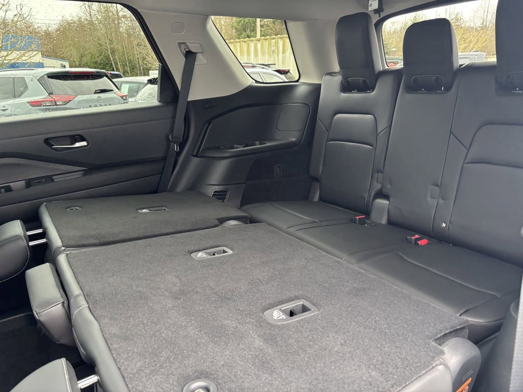 New 2026 Nissan Pathfinder SL image 26