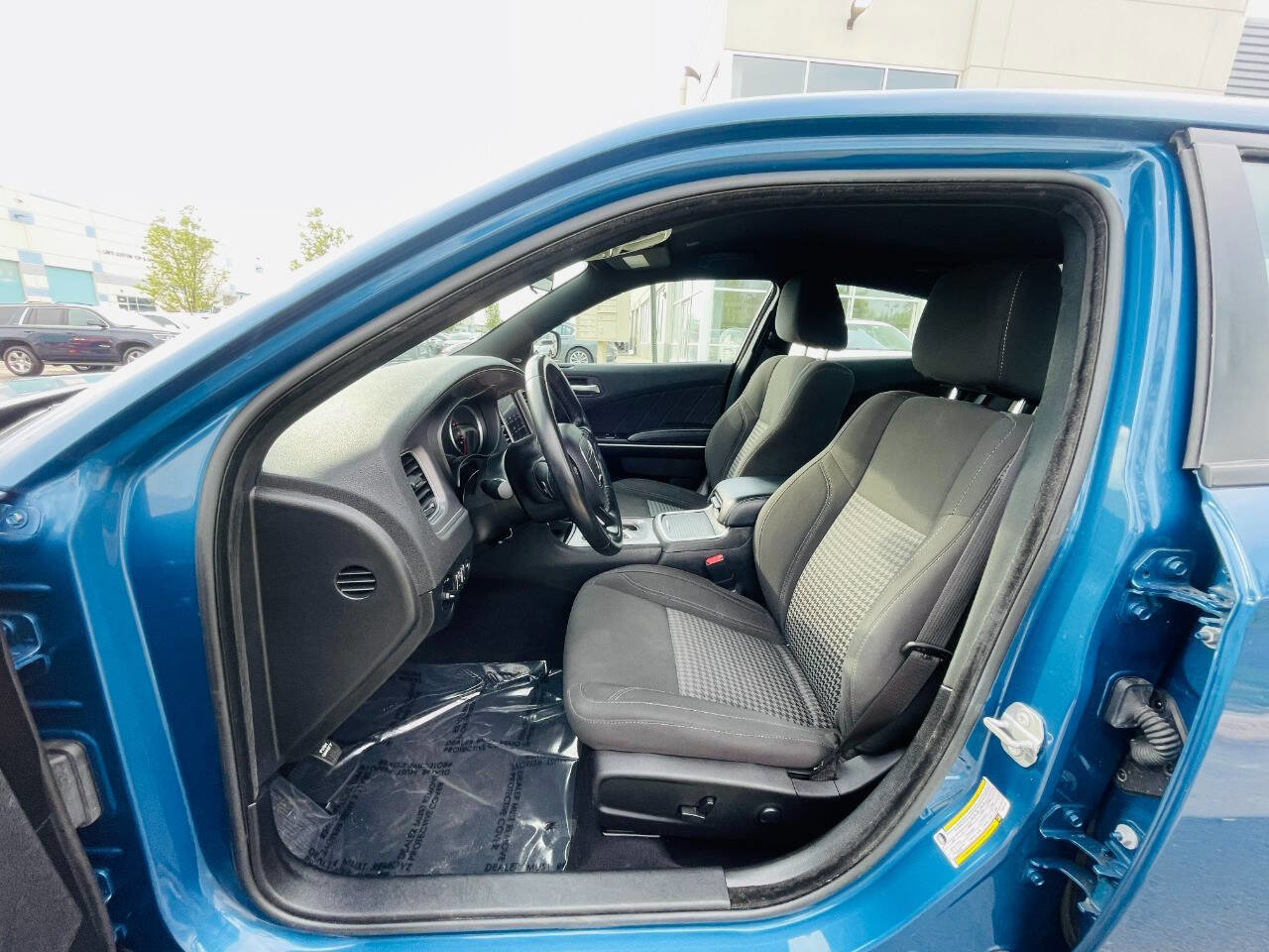 Used 2023 Dodge Charger SXT image 13