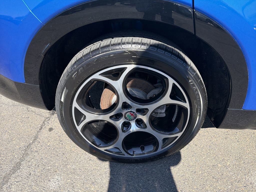 Used 2024 Alfa Romeo Tonale Ti image 32