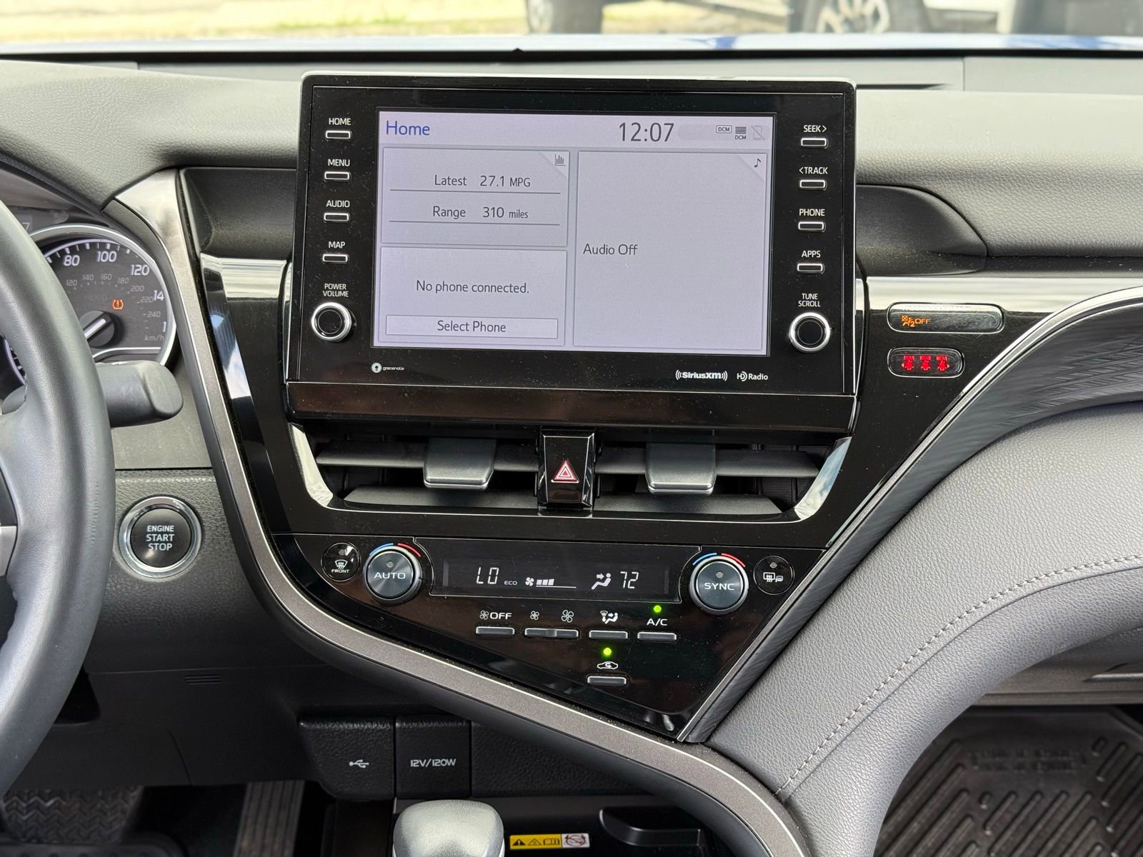 Used 2024 Toyota Camry XLE image 20