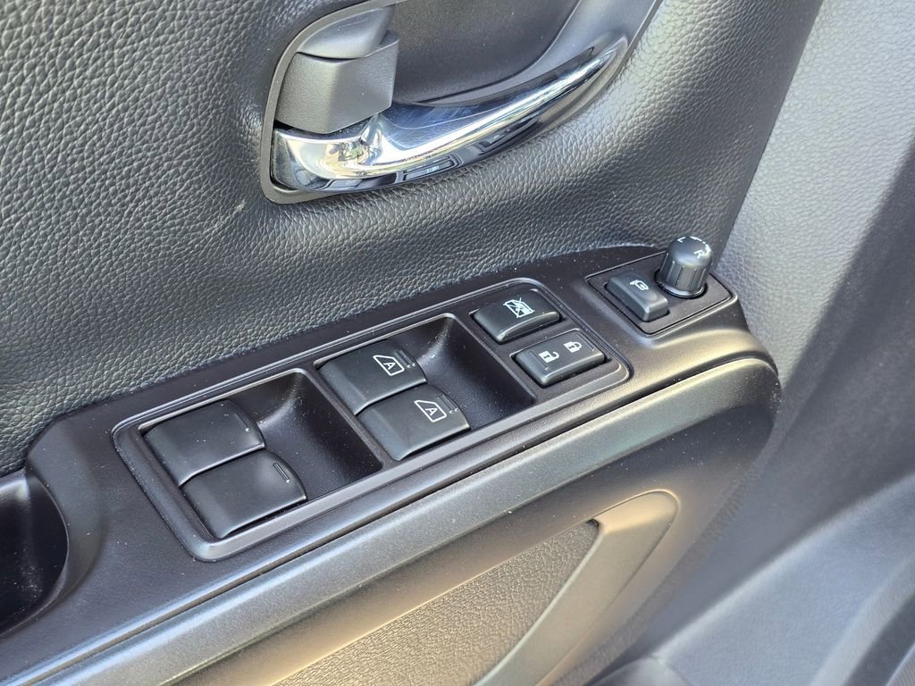 Used 2021 Nissan Titan PRO-4X w/ Pro-4x Convenience Package image 20