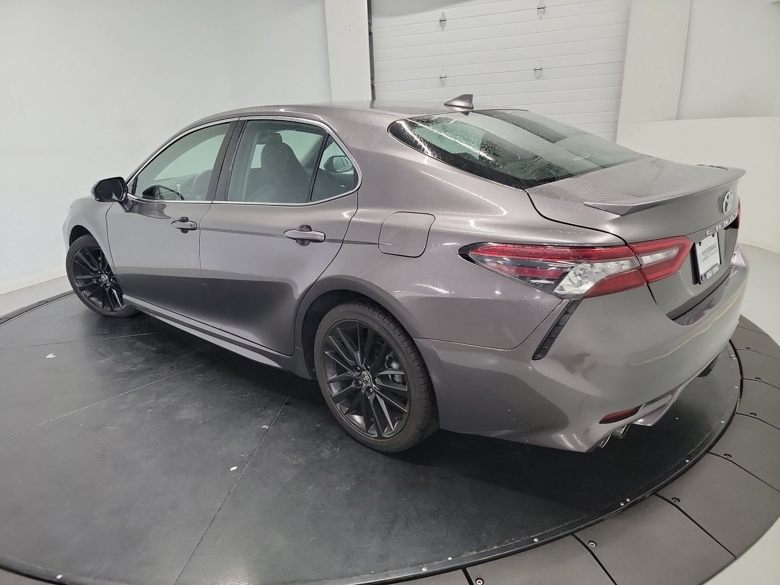 Used 2023 Toyota Camry XSE FWD image 6