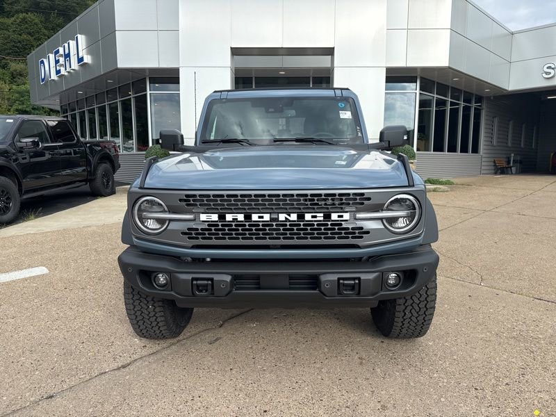 New 2025 Ford Bronco Badlands image 2