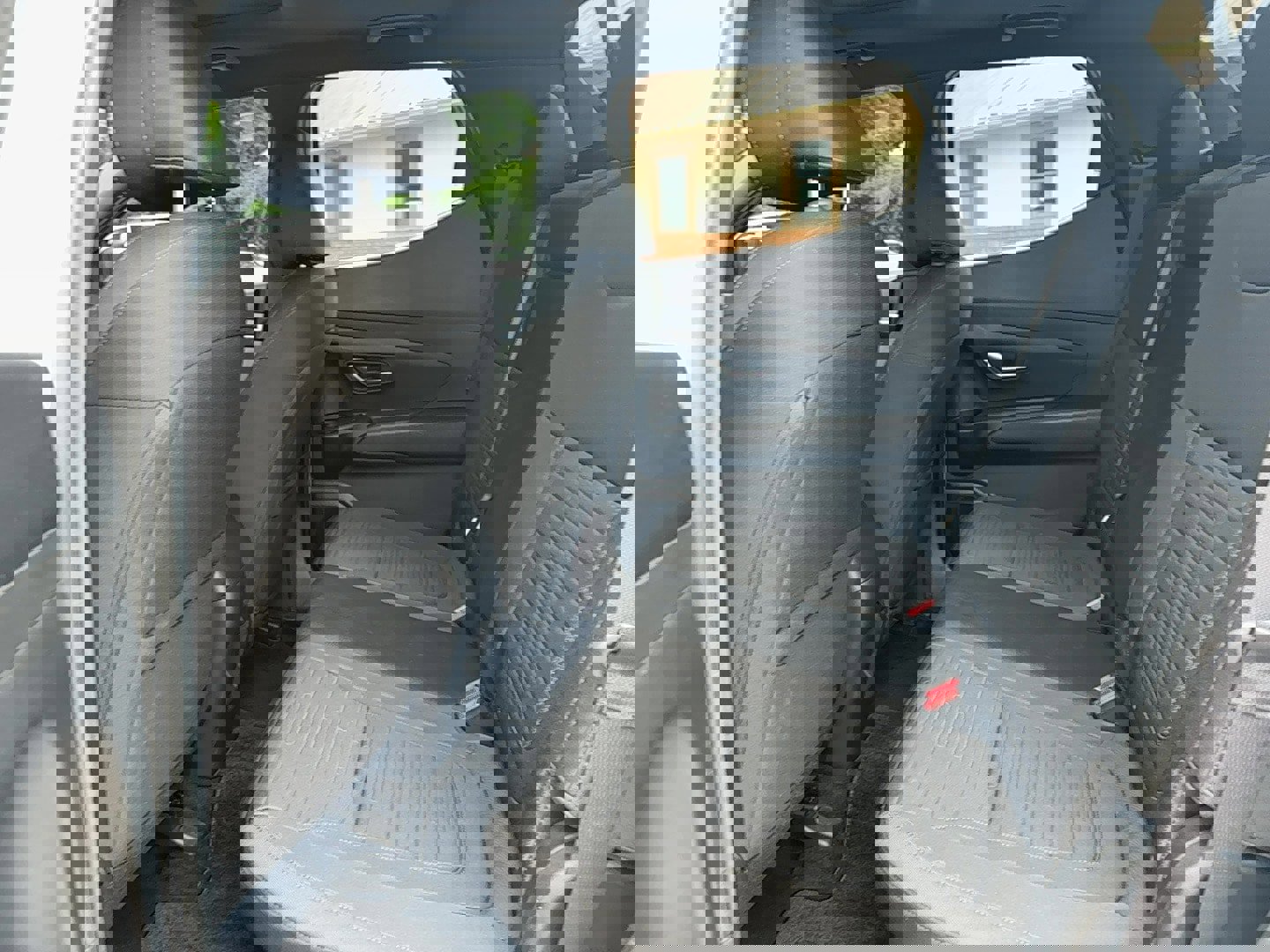 Used 2022 Hyundai Santa Cruz SEL Premium image 10