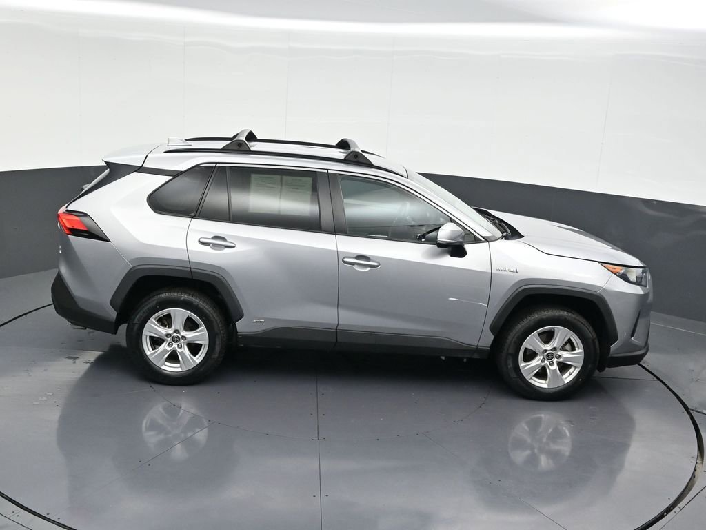 Used 2021 Toyota RAV4 LE image 21