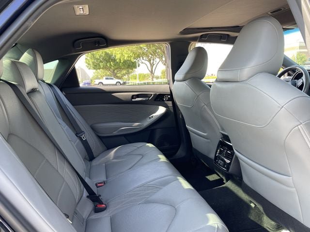 Used 2021 Toyota Avalon Limited FWD image 27