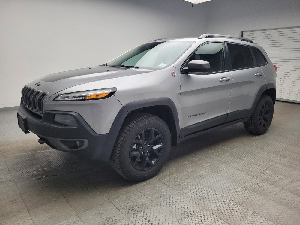 Used 2015 Jeep Cherokee Trailhawk w/ Cold Weather Group image 2