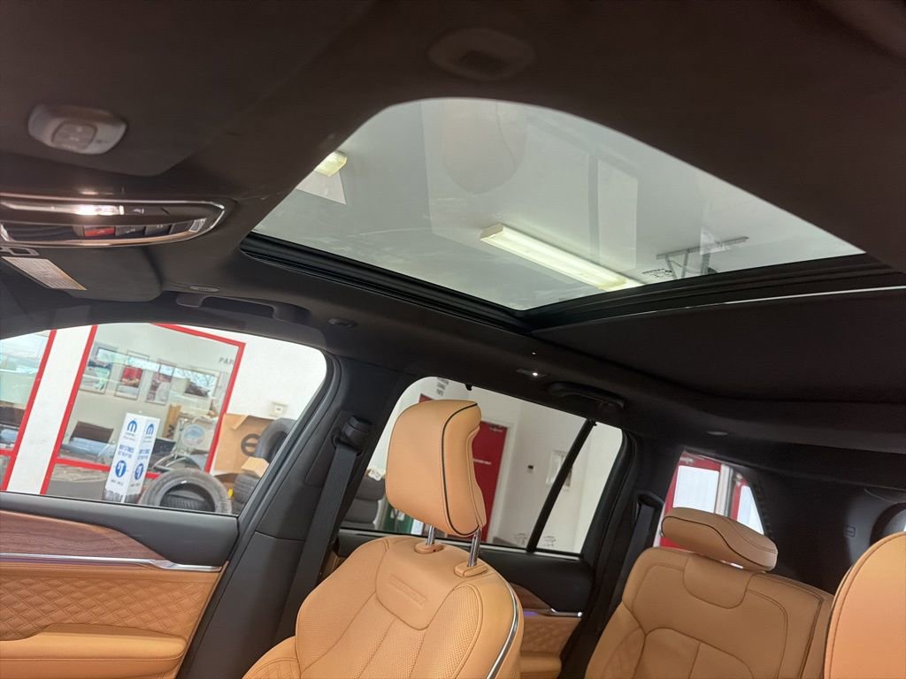 New 2026 Jeep Grand Cherokee Summit AWD/4WD image 23