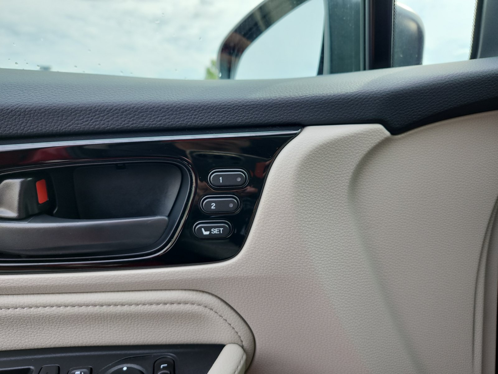Used 2025 Honda Odyssey Touring image 19