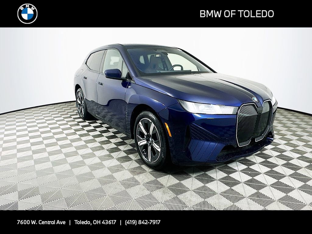 New 2026 BMW iX xDrive45 image 1
