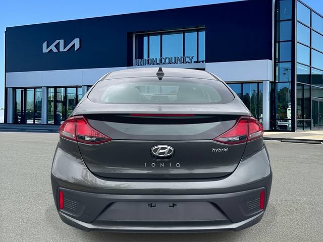 Used 2020 Hyundai Ioniq SE FWD image 5