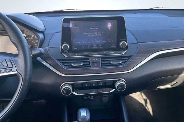 Used 2024 Nissan Altima 2.5 SV image 9