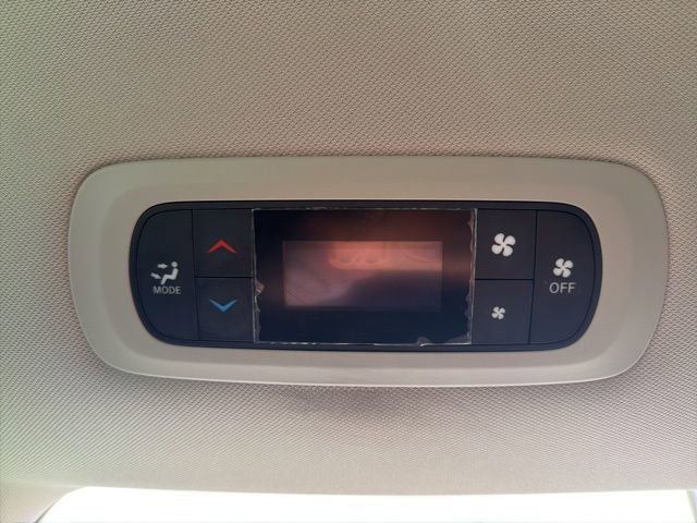 Used 2024 Chrysler Voyager LX FWD image 17