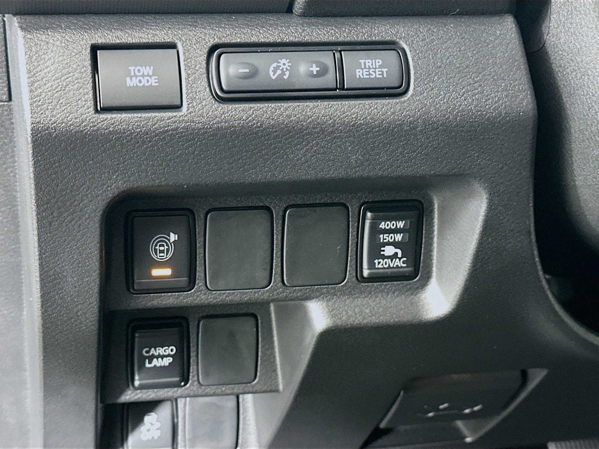 Used 2024 Nissan Frontier SV w/ SV Convenience Package image 17