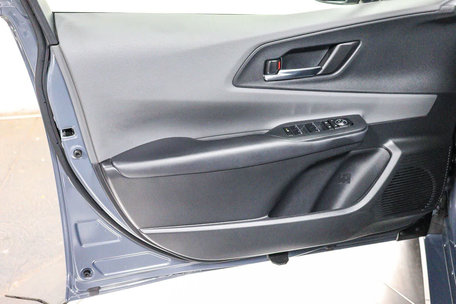 Certified 2026 Toyota Prius XLE FWD image 23