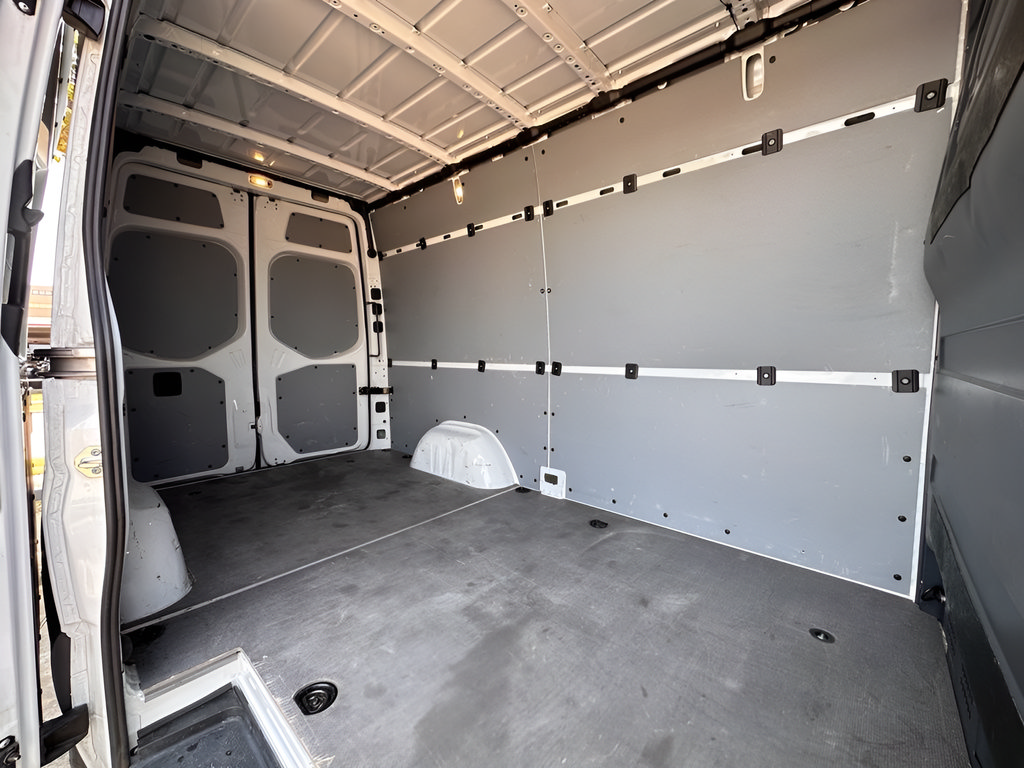 Used 2025 Mercedes-Benz Sprinter 2500 image 22