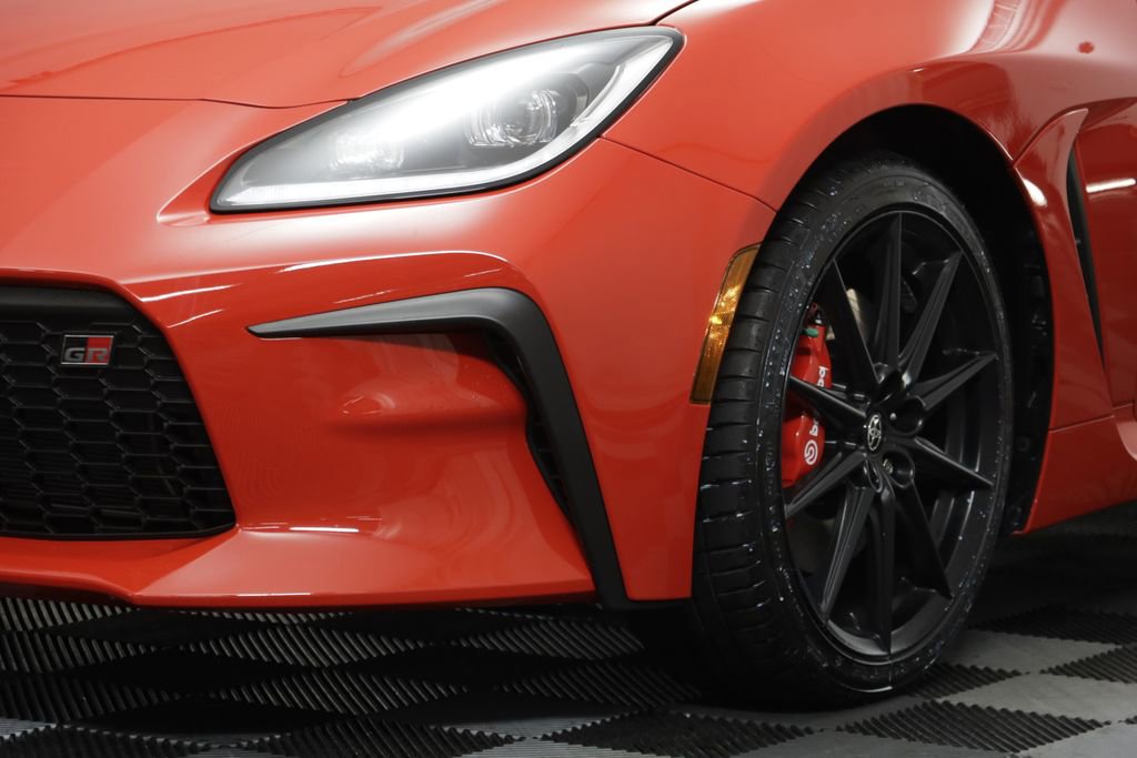 Used 2025 Toyota GR86 Premium w/ Performance Package RWD image 3