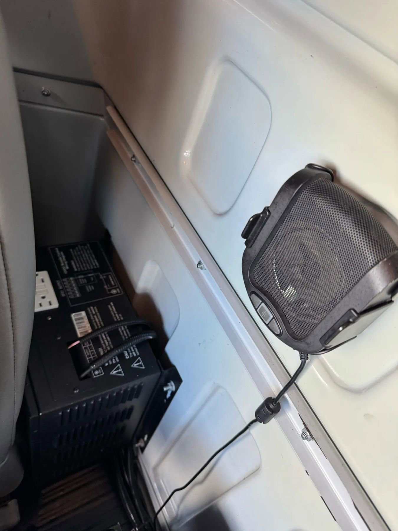 Used 2014 Chevrolet Express 2500 image 13