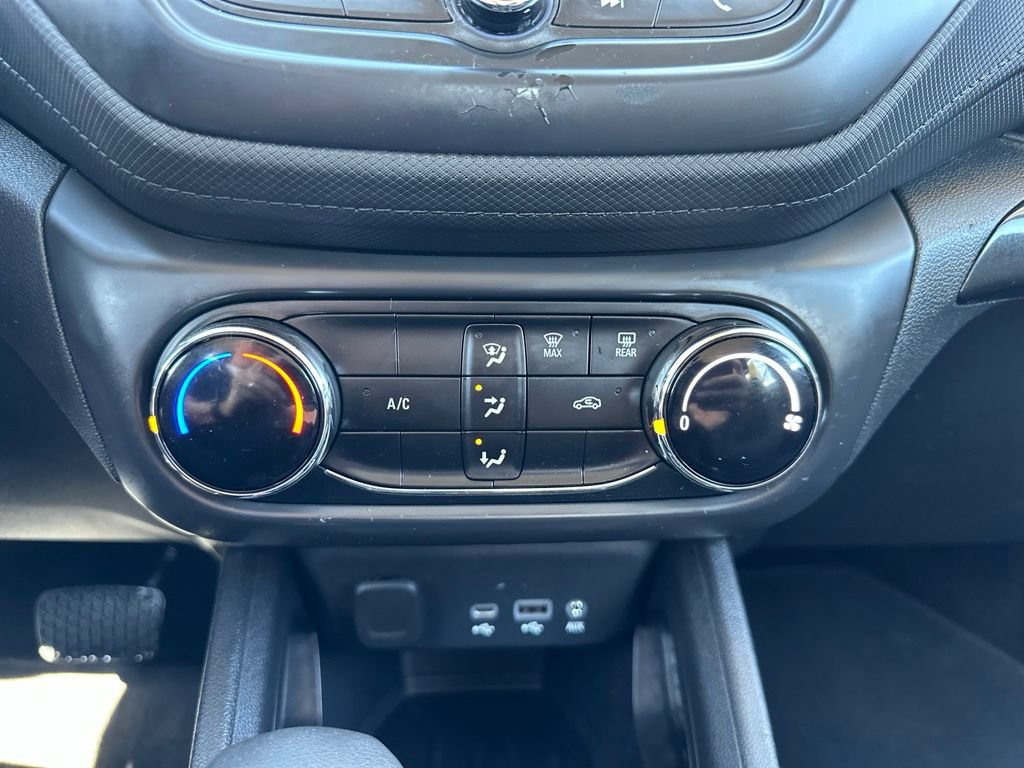 Used 2023 Chevrolet TrailBlazer LS AWD/4WD image 4