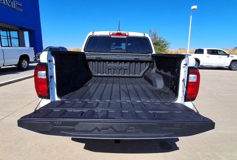 New 2026 GMC Canyon AT4 w/ AT4 Premium Package image 9