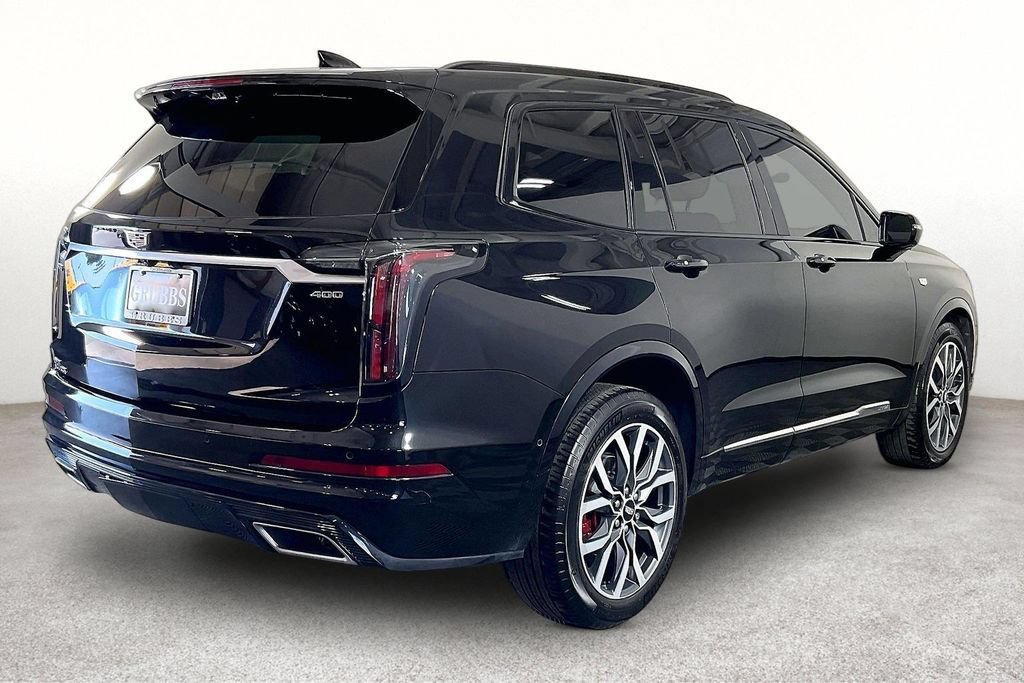 Used 2024 Cadillac XT6 Sport w/ Platinum Package AWD/4WD image 2