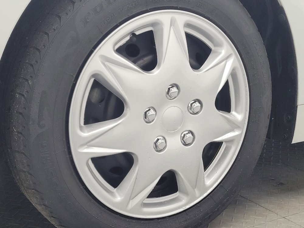 Used 2022 Toyota Corolla LE image 31