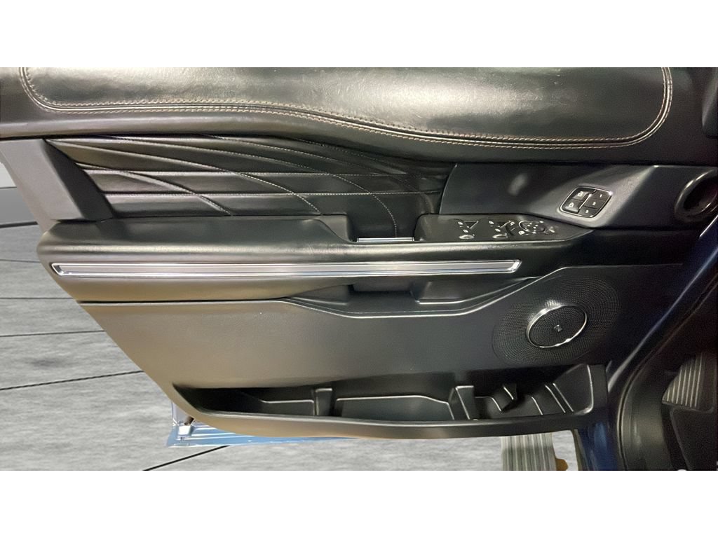 Used 2020 Ford Expedition Platinum RWD image 10