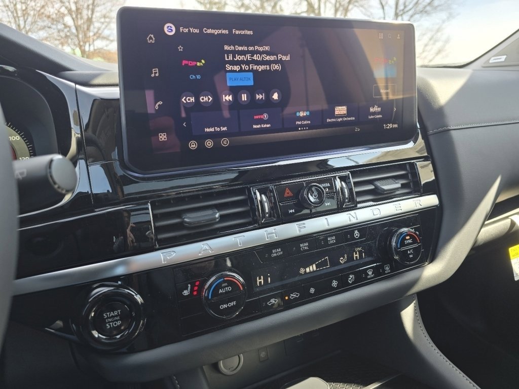 New 2026 Nissan Pathfinder SL image 17