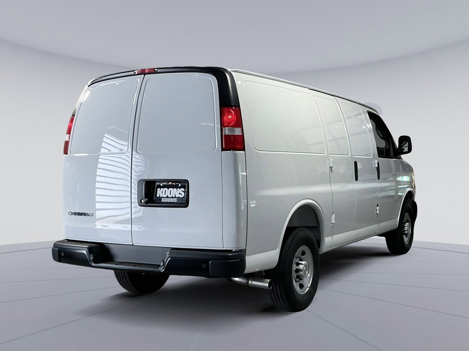 New 2026 Chevrolet Express 2500 RWD image 16