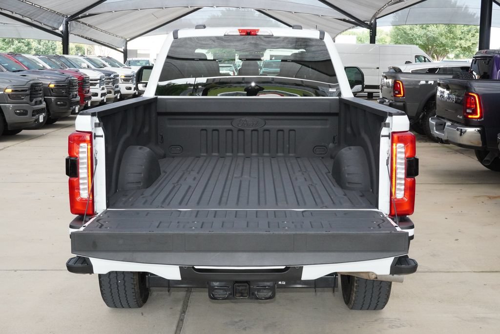 Used 2025 Ford F250 XLT w/ Black Appearance Package AWD/4WD image 32
