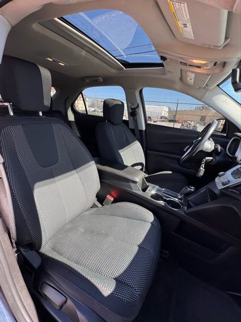 Used 2017 Chevrolet Equinox LT w/ Convenience Package image 13