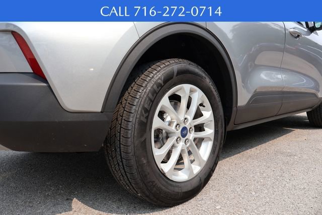 Used 2022 Ford Escape SE image 13