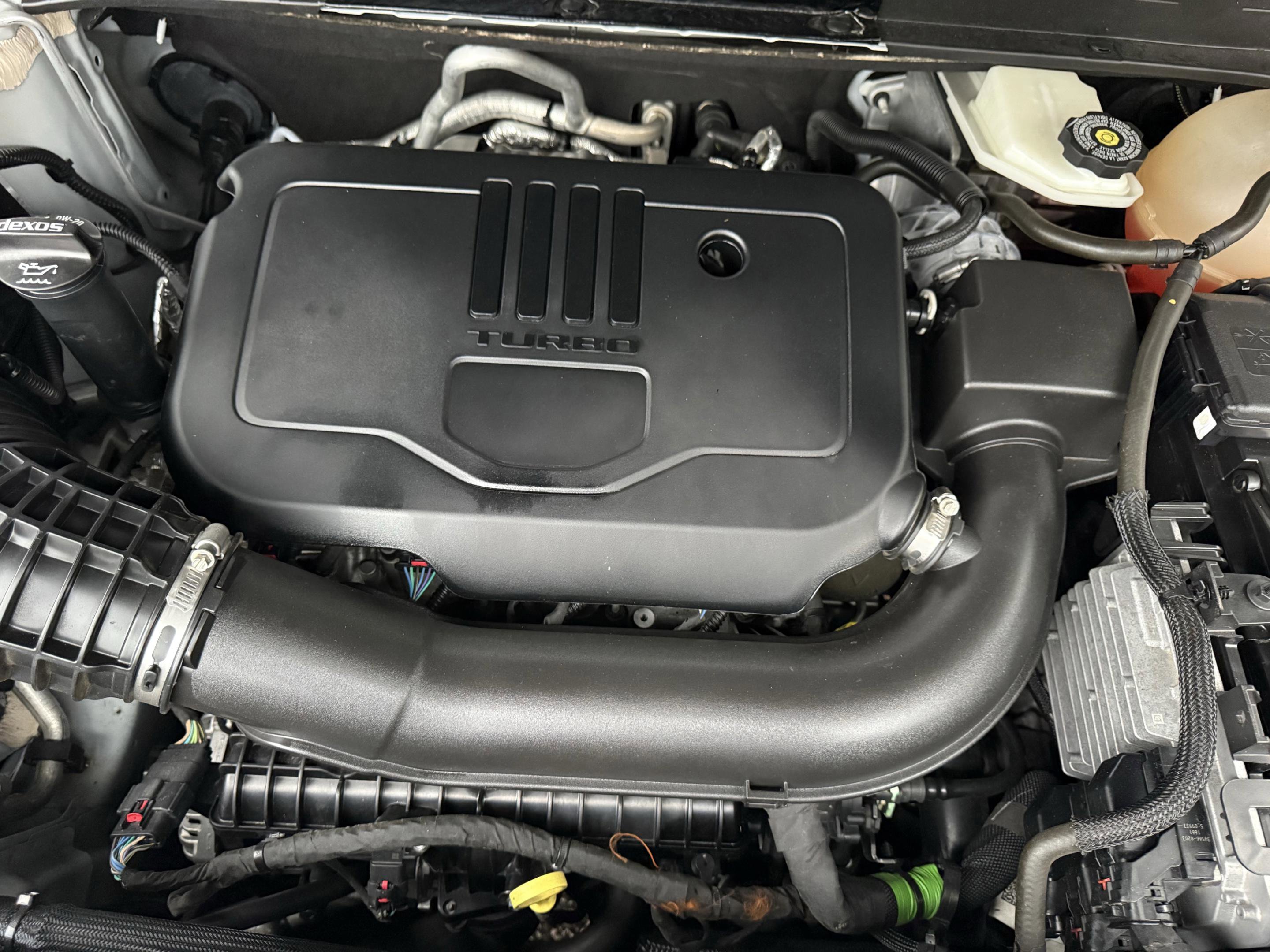 Used 2022 GMC Acadia SLE image 33