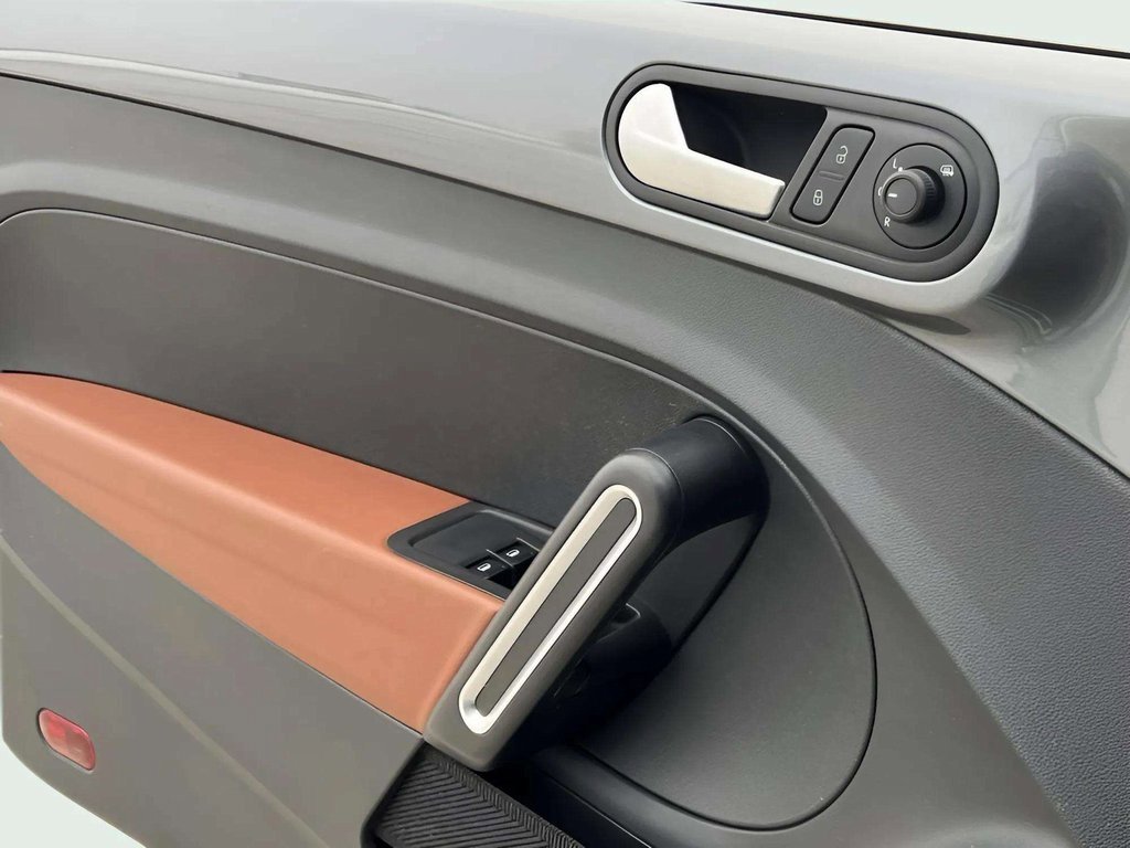 Used 2017 Volkswagen Beetle 1.8T Classic image 27