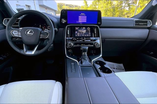 Certified 2025 Lexus LX 600 4WD w/ Accessory Package (2T) image 7