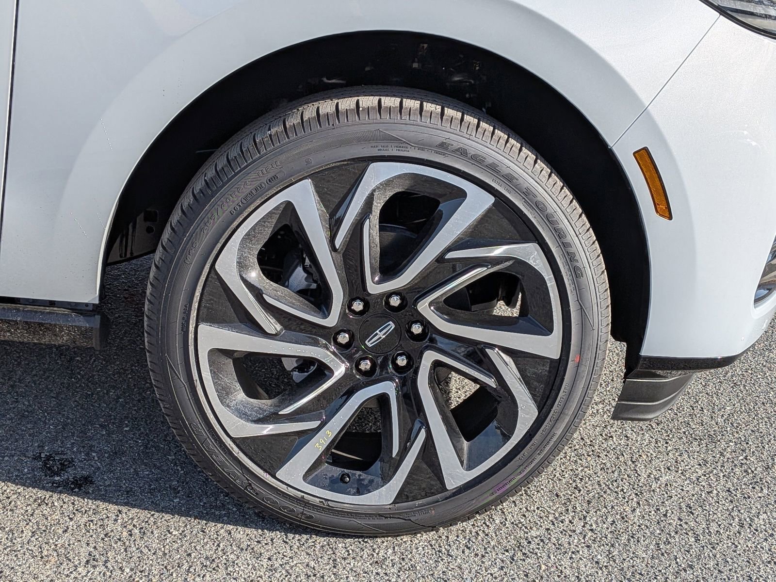 New 2026 Lincoln Navigator Reserve image 12