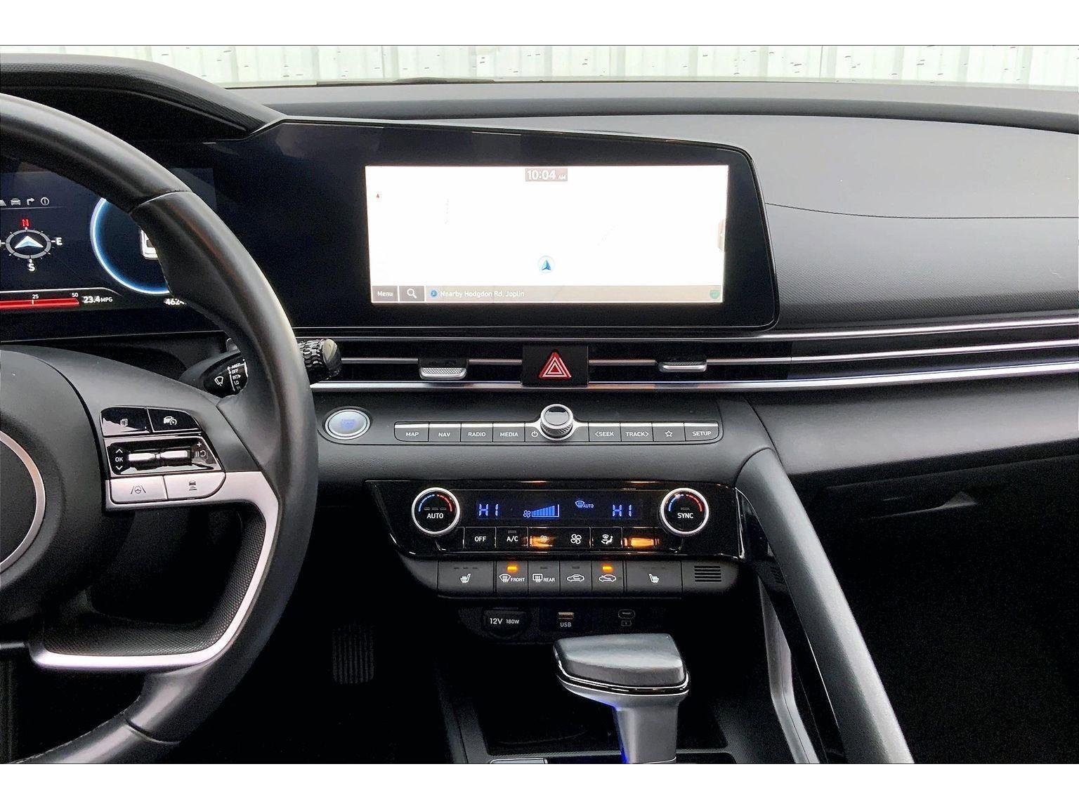 Used 2024 Hyundai Elantra Limited image 6