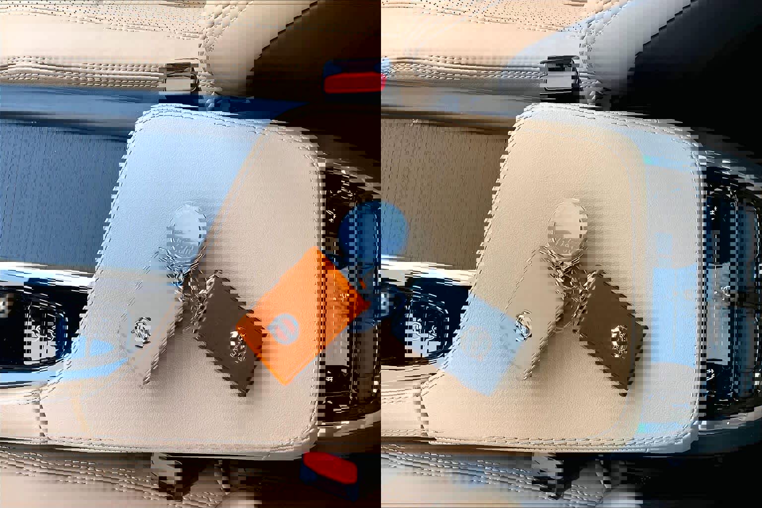 Used 2023 Volvo XC90 B6 Ultimate image 14