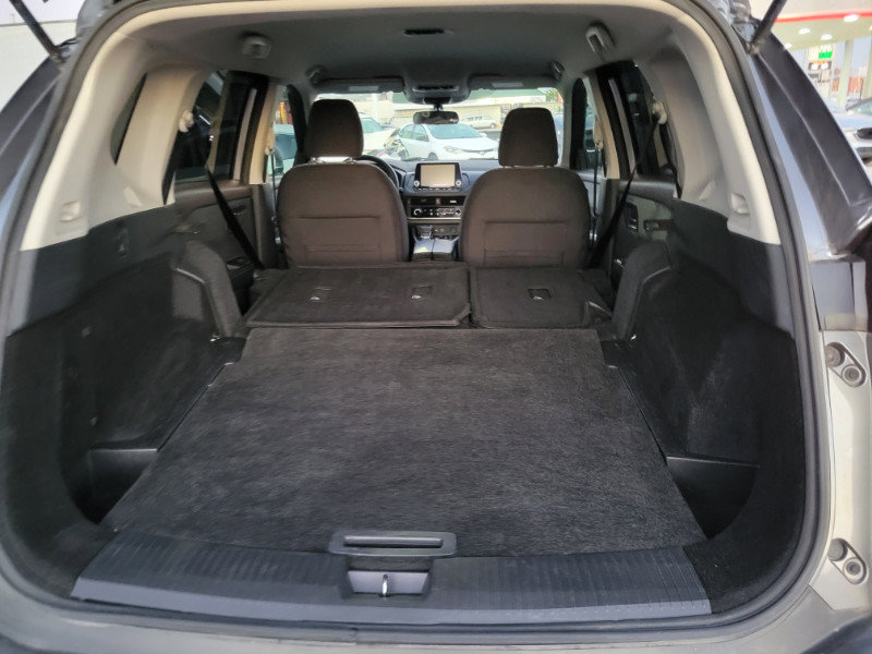 Used 2021 Nissan Rogue S image 38