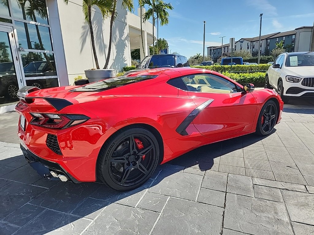 Used 2020 Chevrolet Corvette Stingray Premium Cpe w/ 3LT Preferred Equipment Group image 7