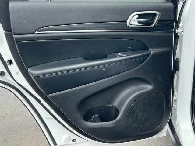 Used 2020 Jeep Grand Cherokee Limited image 38