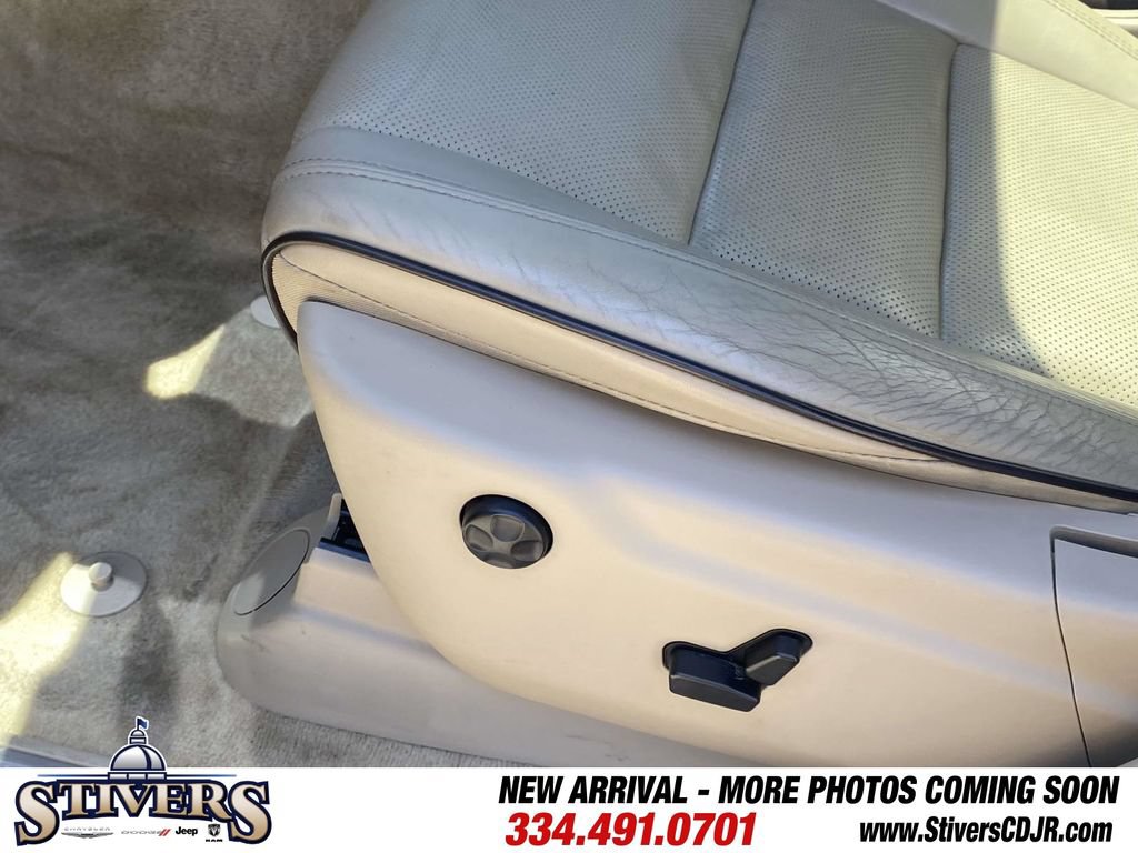 Used 2017 Jeep Grand Cherokee Overland w/ Jeep Active Safety Group AWD/4WD image 51