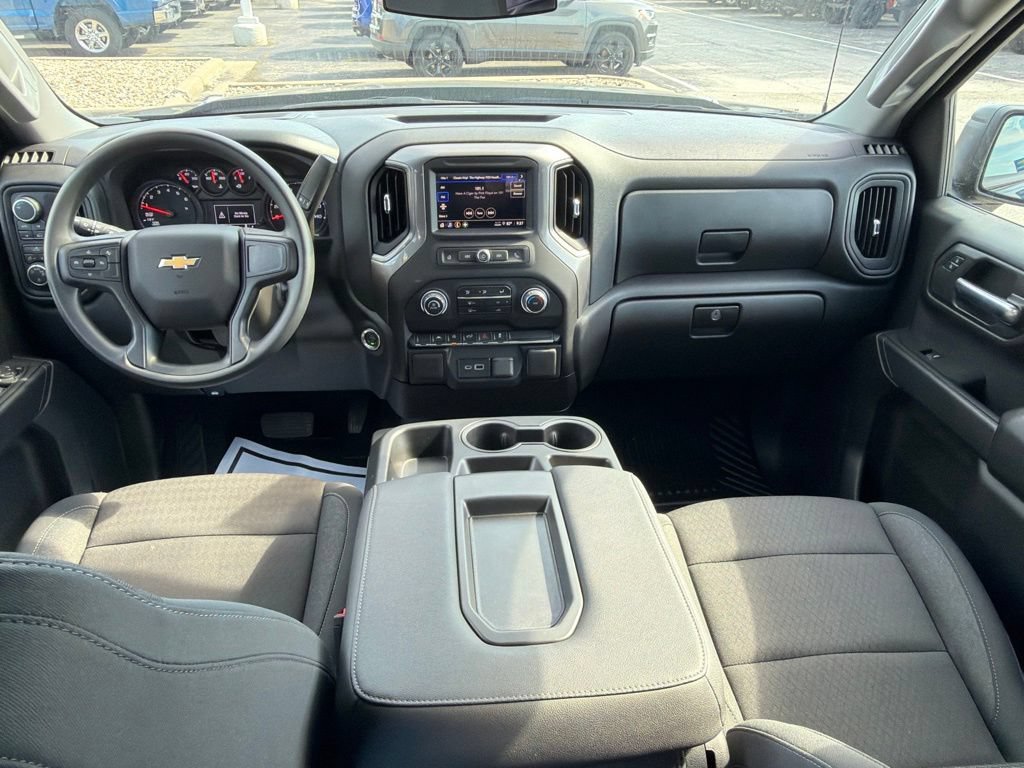 Used 2025 Chevrolet Silverado 1500 Custom AWD/4WD image 17