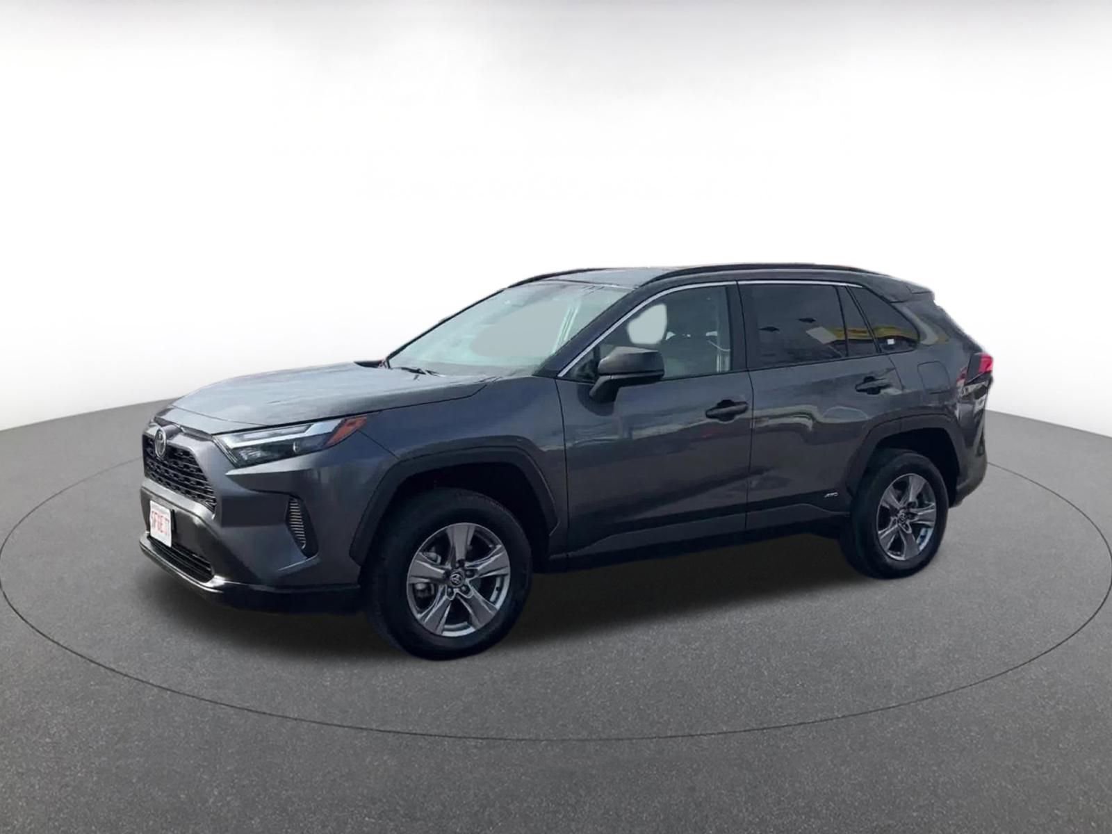 Used 2025 Toyota RAV4 LE image 8