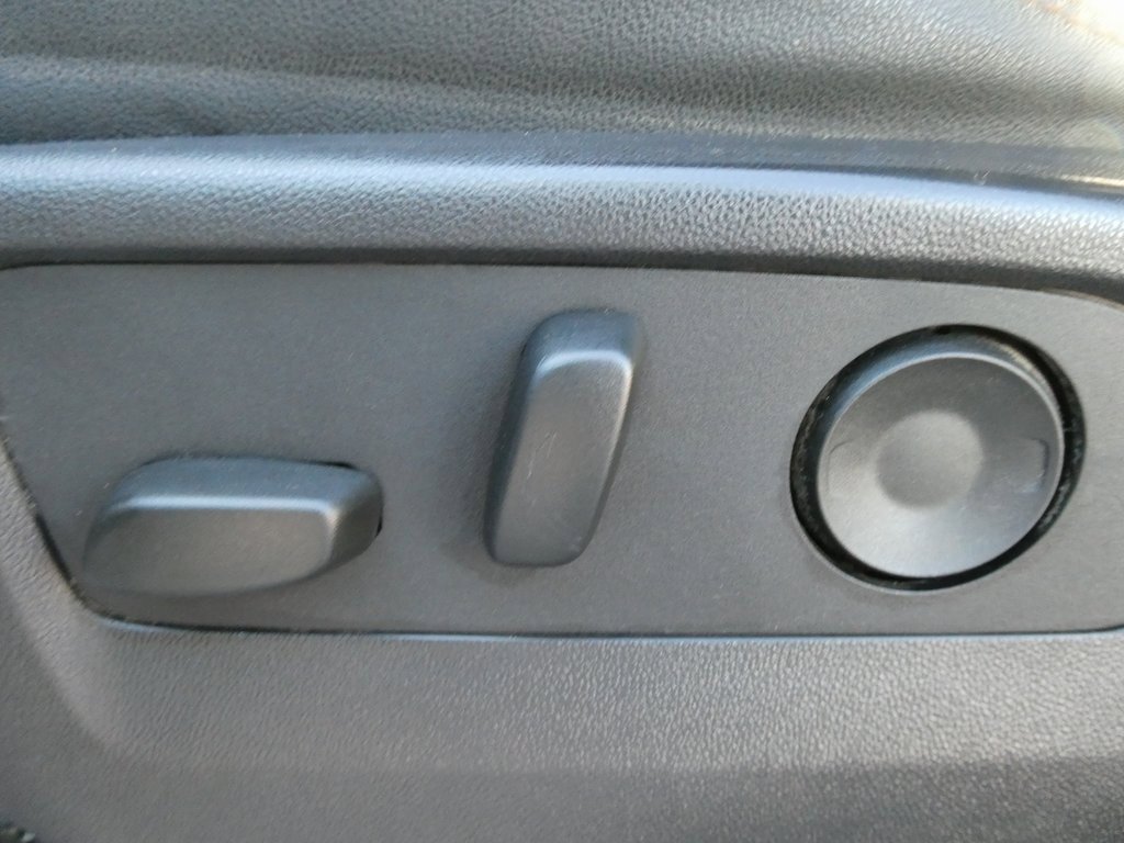 Used 2024 GMC Sierra 2500 AT4 w/ Technology Package image 23