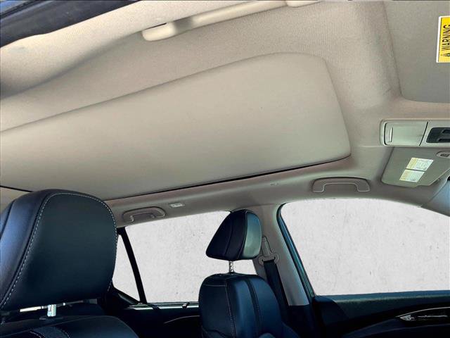 Used 2023 Honda Pilot Touring image 16