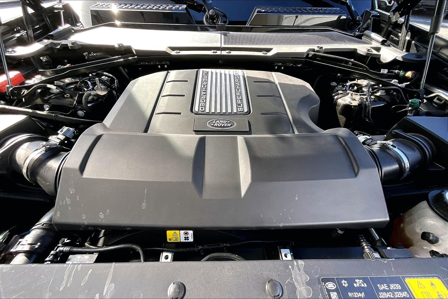 Used 2023 Land Rover Defender 110 V8 image 10